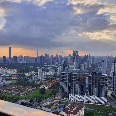 Reizz Residence By Luxury Suites Kuala Lumpur Exterior foto